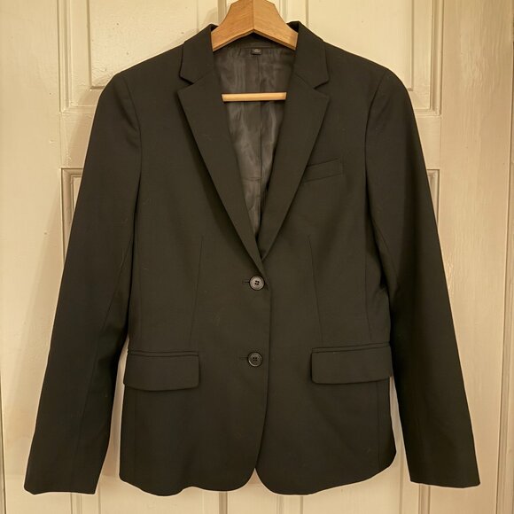 Uniqlo Black Blazer🖤 - Picture 1 of 3
